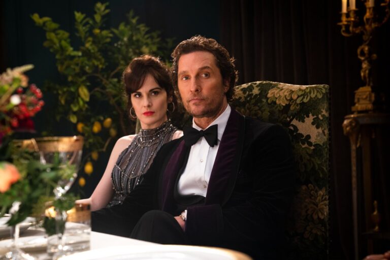 Matthew McConaughey and Michelle Dockery in The Gentlemen