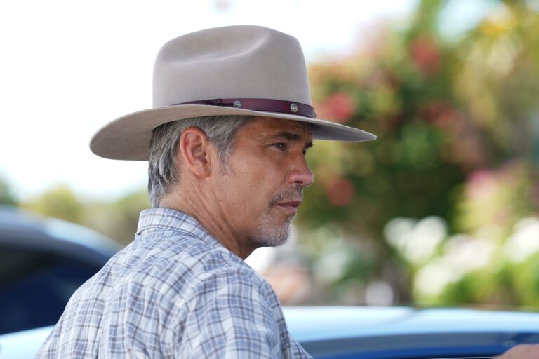 JUSTIFIED: CITY PRIMEVAL "City Primeval" Episode 1 (Airs Tuesday, July 18) Pictured: Timothy Olyphant as Raylan Givens. CR: Jeff Daly/FX